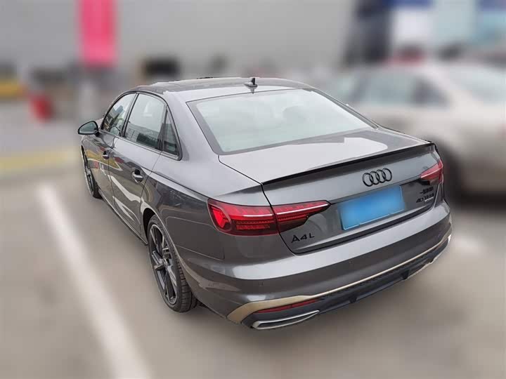 Фото 9 - Audi A4L