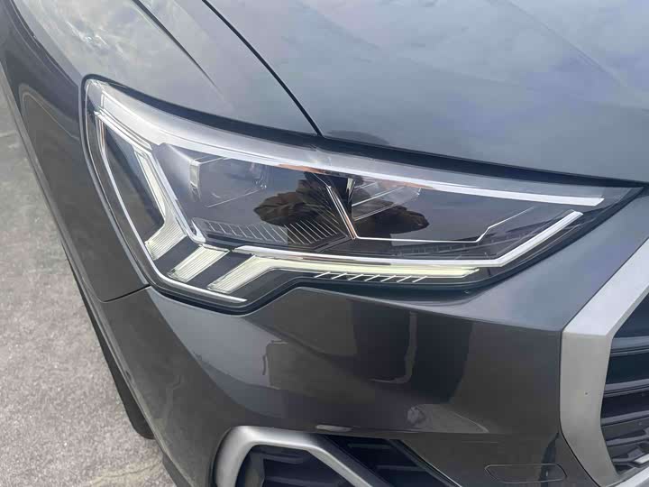 Фото 4 - Audi Q3