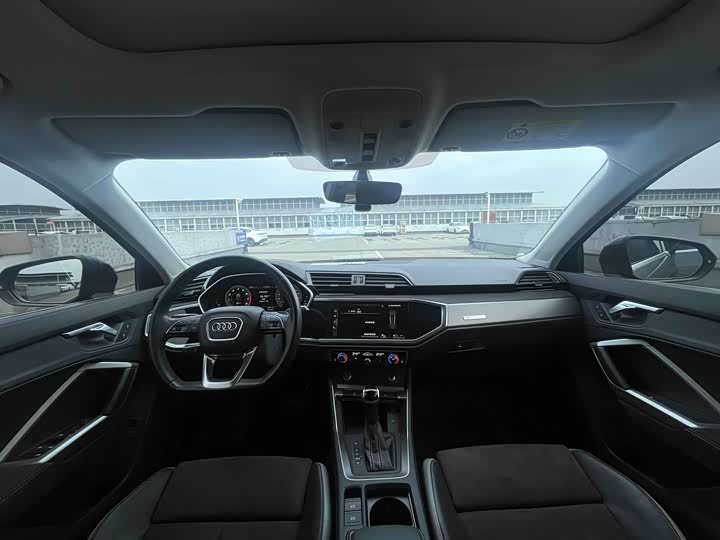 Фото 6 - Audi Q3
