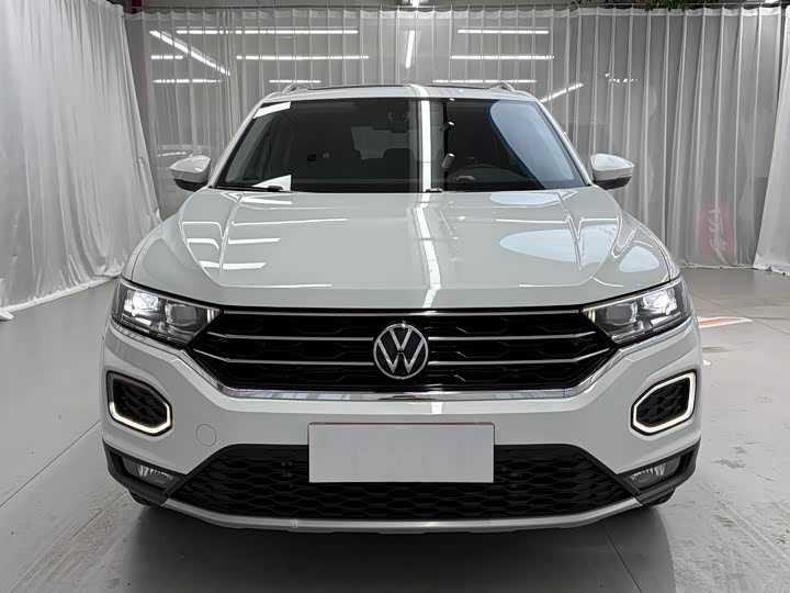 Фото 2 - Volkswagen T-Roc