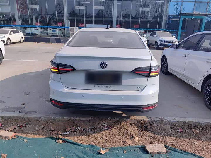 Фото 6 - Volkswagen Lavida