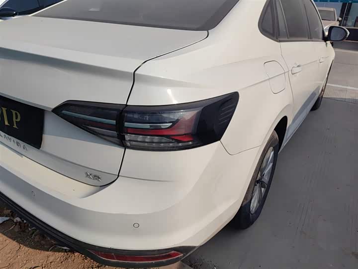 Фото 8 - Volkswagen Lavida