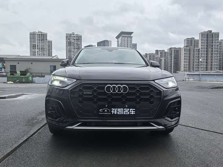 Фото 2 - Audi Q5L