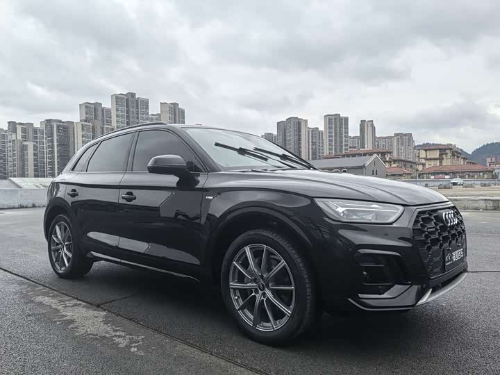 Фото 3 - Audi Q5L