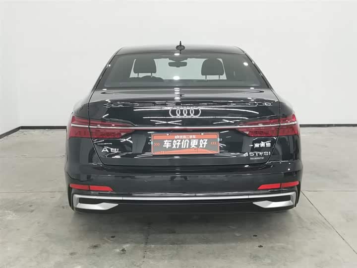 Фото 4 - Audi A6L