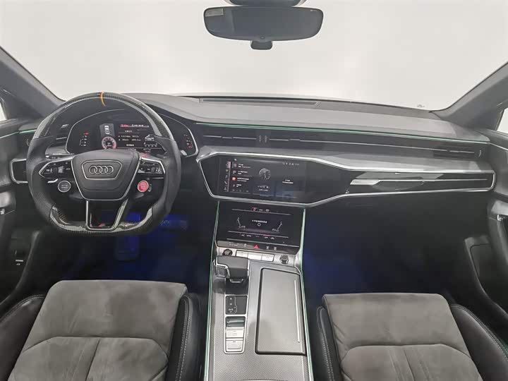 Фото 5 - Audi A6L