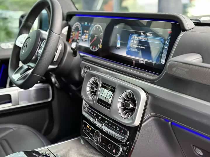 Фото 7 - Mercedes-Benz G-Class