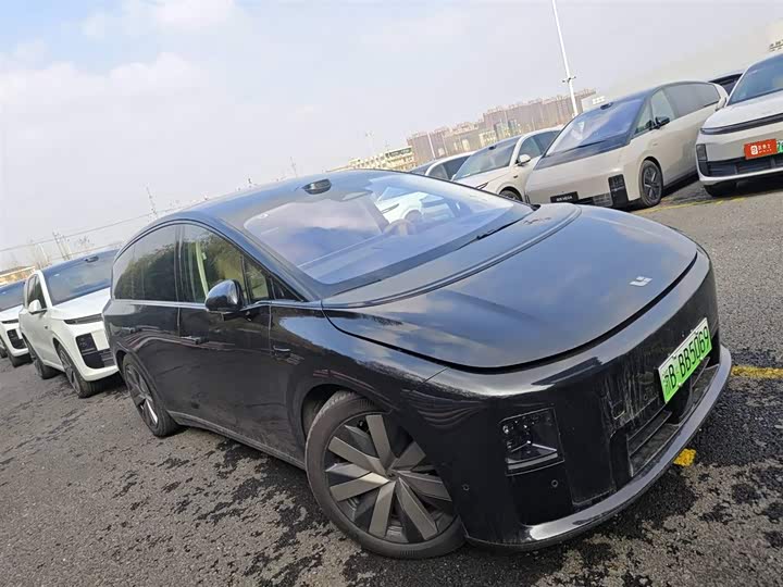 Фото 5 - LiXiang i8