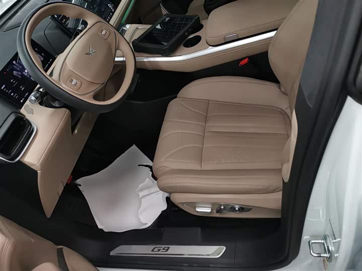 Фото 7 - XPeng G9