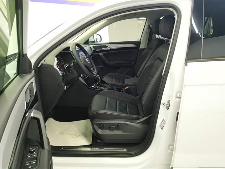 Фото 9 - Volkswagen Tayron