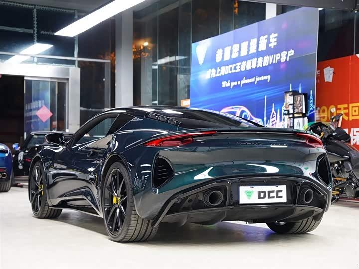 Фото 3 - Lotus Emira