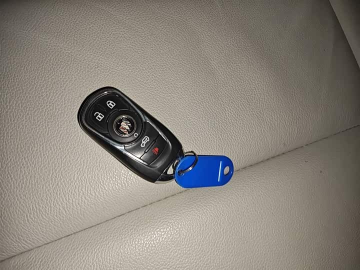 Фото 8 - Buick GL8 ES