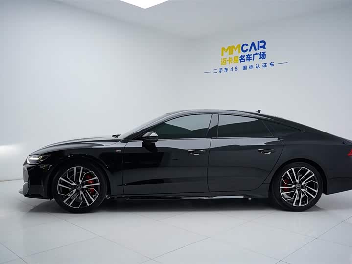 Фото 4 - Audi A7