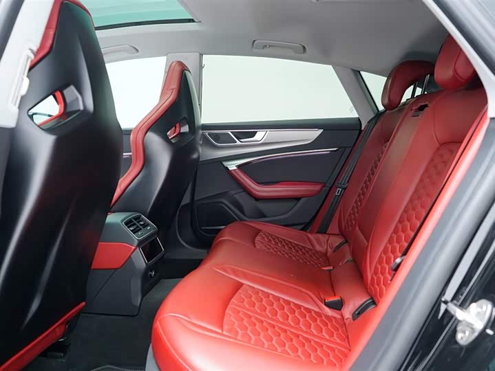 Фото 6 - Audi A7