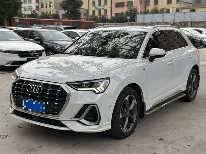 Фото 1 - Audi Q3