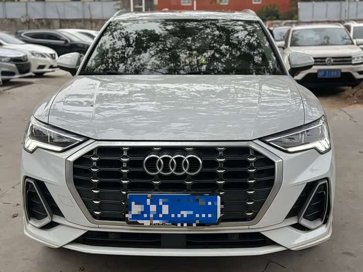 Фото 2 - Audi Q3