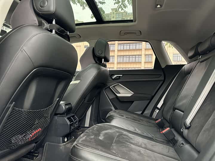 Фото 6 - Audi Q3