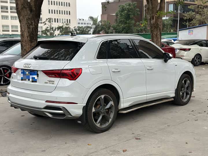 Фото 7 - Audi Q3
