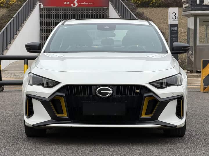 Фото 2 - GAC Trumpchi Empow R