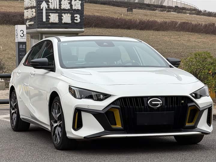 Фото 3 - GAC Trumpchi Empow R