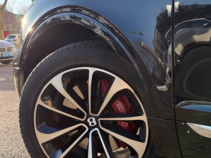 Фото 6 - Bentley Bentayga