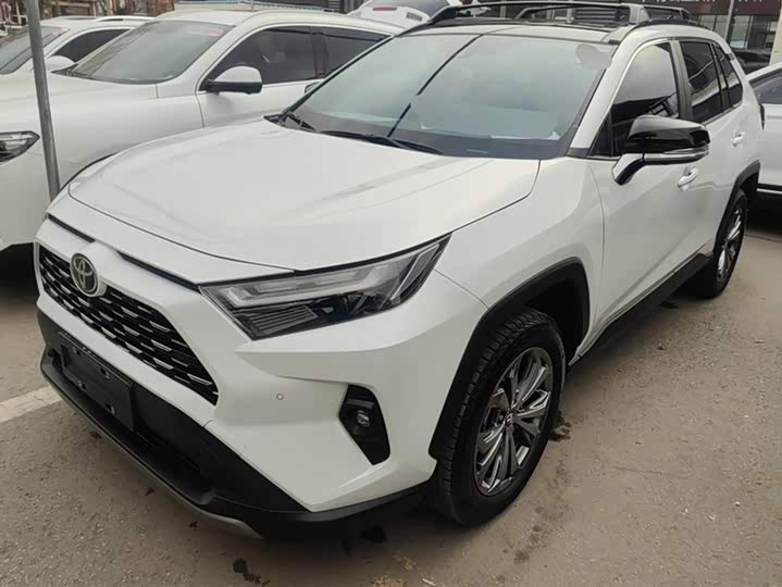 Фото 1 - Toyota RAV4