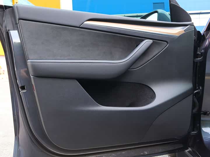 Фото 8 - Tesla Model Y