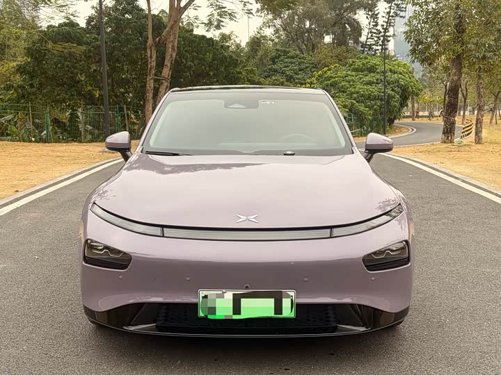 Фото 2 - XPeng P7