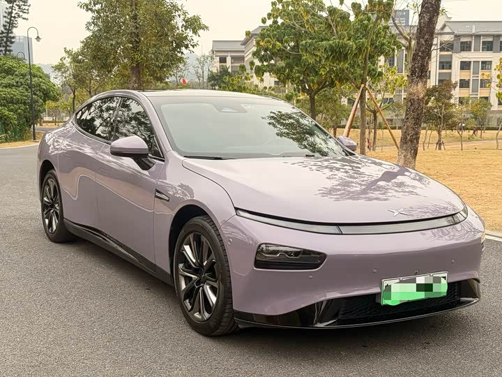 Фото 3 - XPeng P7