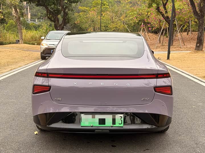 Фото 8 - XPeng P7
