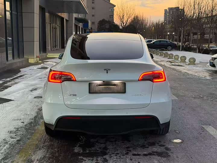 Фото 5 - Tesla Model Y