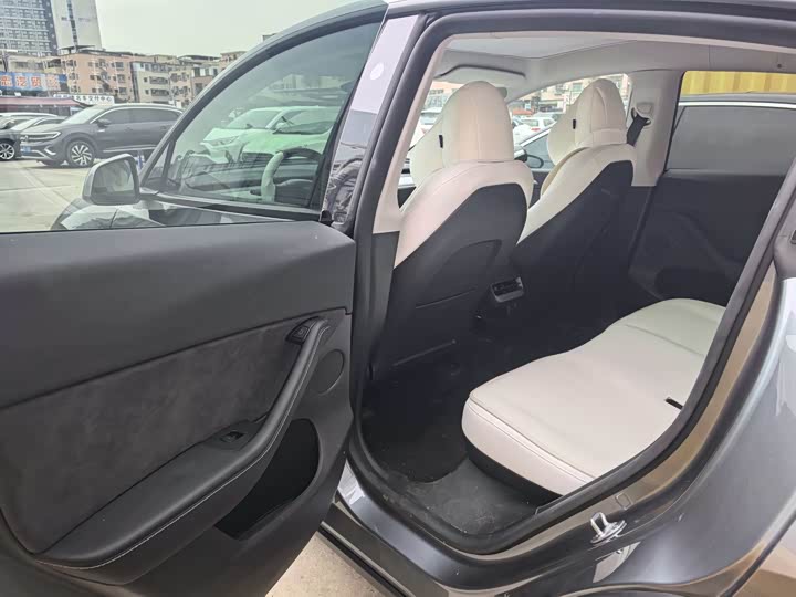 Фото 5 - Tesla Model Y