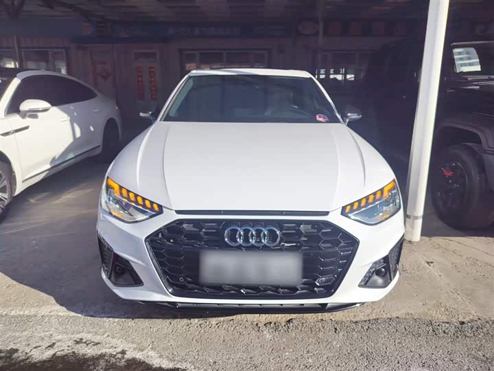 Фото 3 - Audi A4L