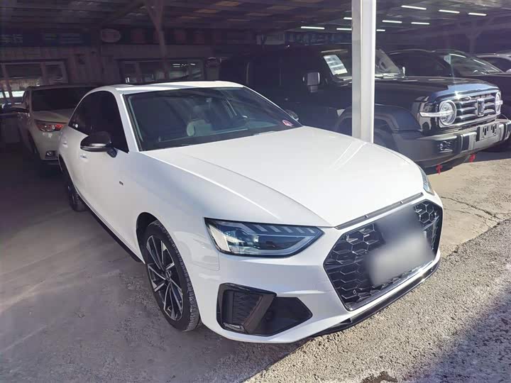 Фото 4 - Audi A4L