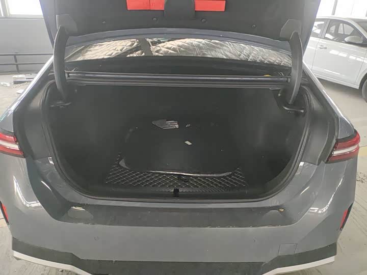 Фото 8 - BMW 5 Series