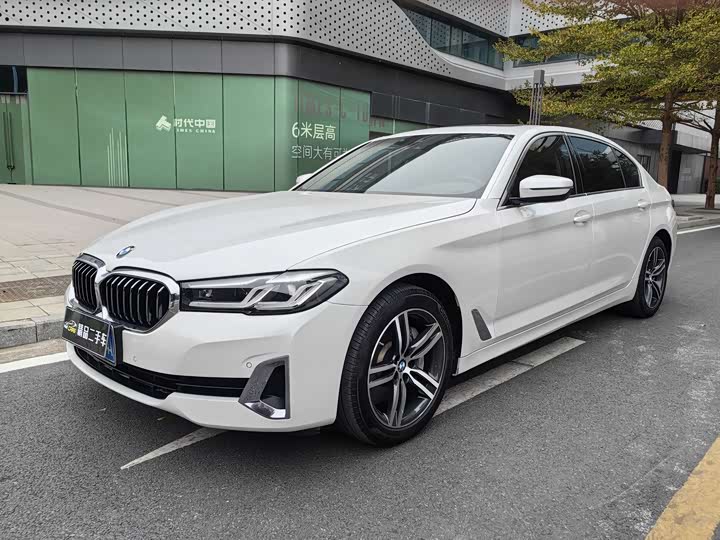 Фото 1 - BMW 5 Series