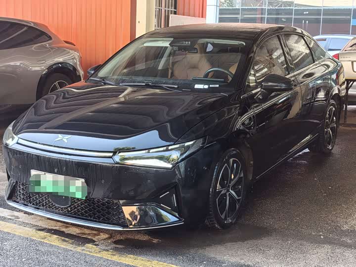 Фото 1 - XPeng P5