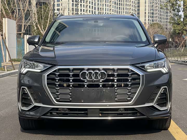Фото 2 - Audi Q3