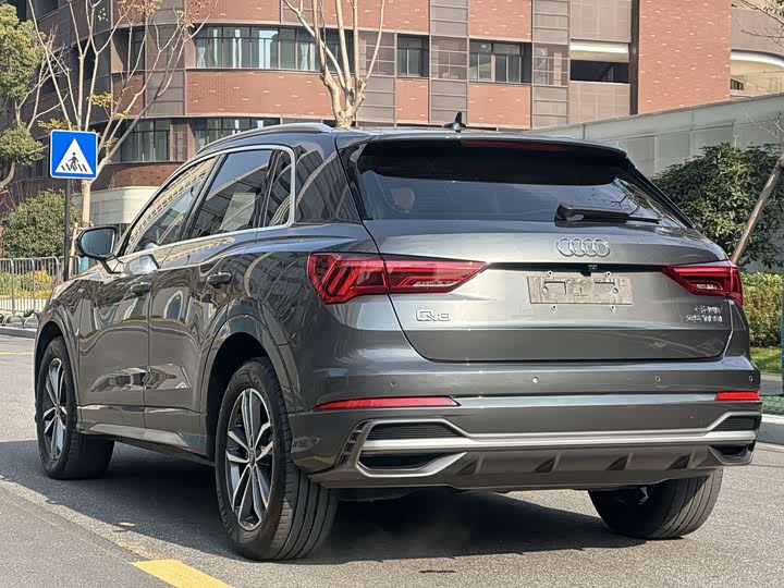 Фото 5 - Audi Q3