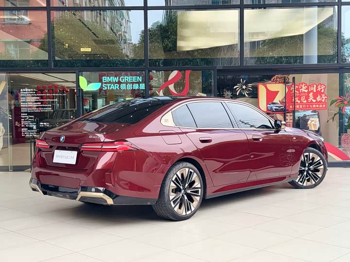 Фото 4 - BMW 5 Series