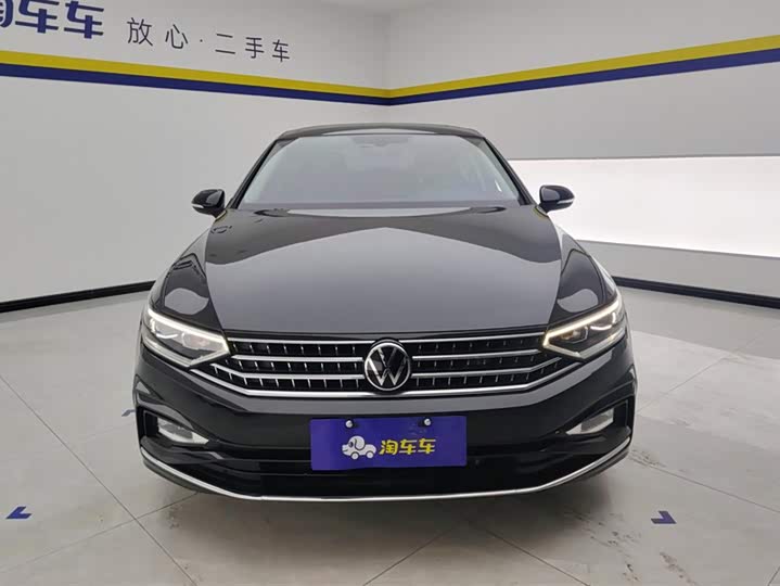 Фото 2 - Volkswagen Magotan