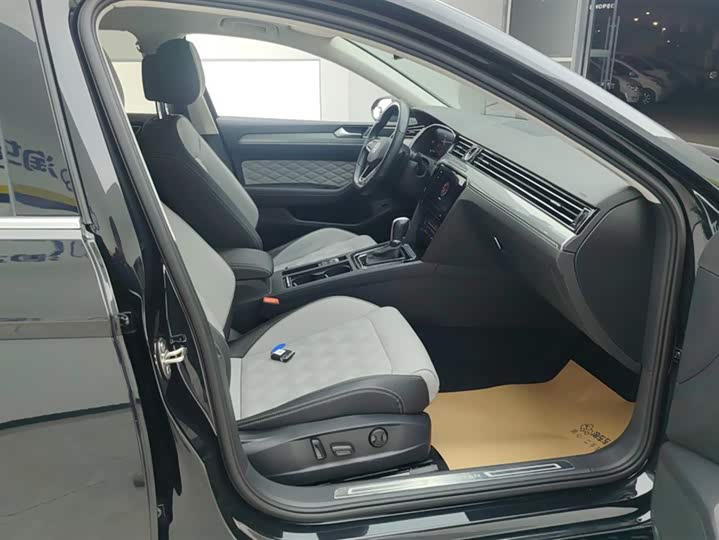 Фото 8 - Volkswagen Magotan