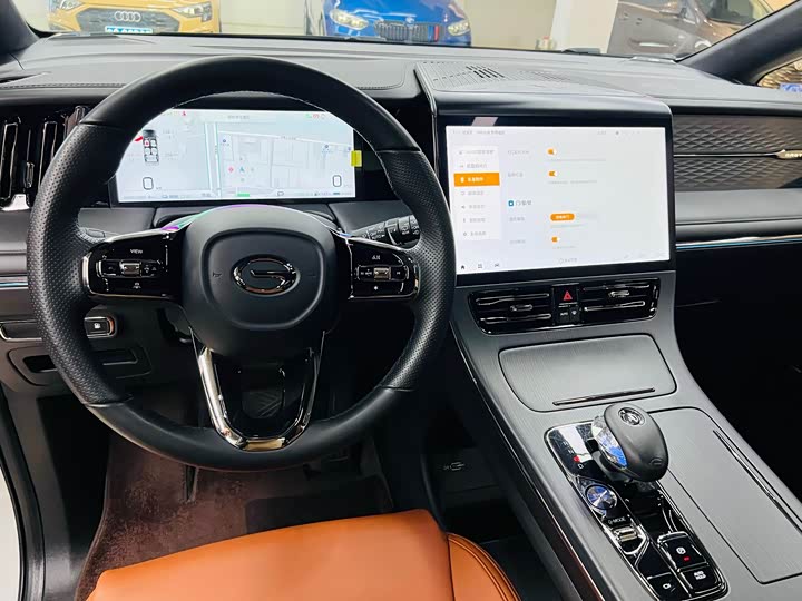 Фото 9 - GAC Trumpchi E9