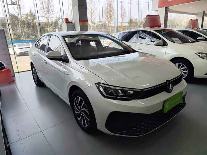 Фото 4 - Volkswagen Lavida