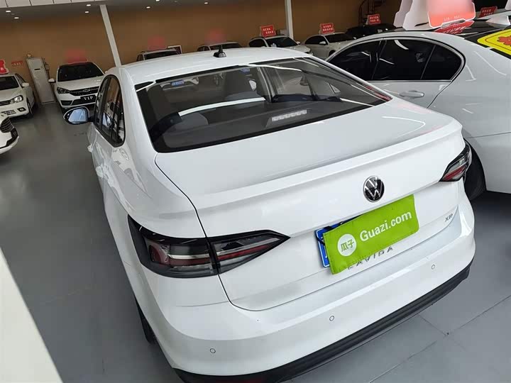 Фото 5 - Volkswagen Lavida