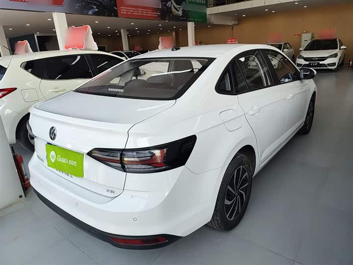 Фото 7 - Volkswagen Lavida