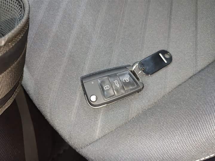 Фото 9 - Volkswagen Lavida