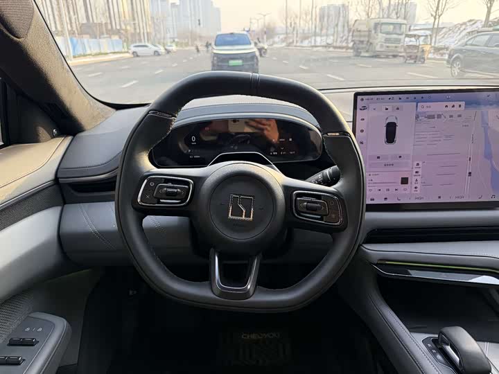 Фото 9 - Zeekr 001