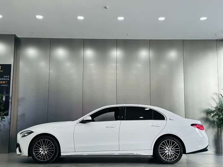 Фото 7 - Mercedes-Benz C-Class