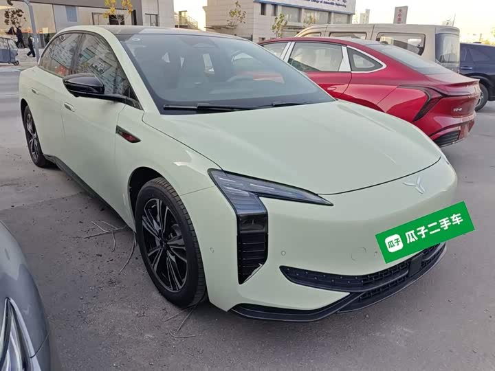 Фото 4 - Hongqi EH7